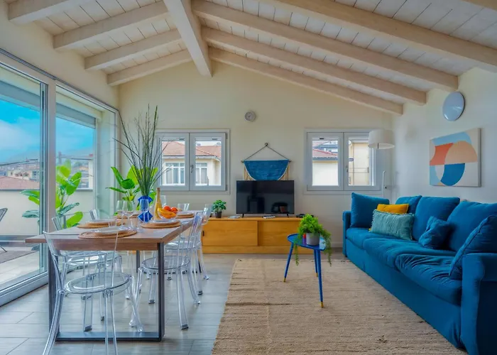 Penthouse Iseo Lake View - Free Wi-Fi And Private Parking Included