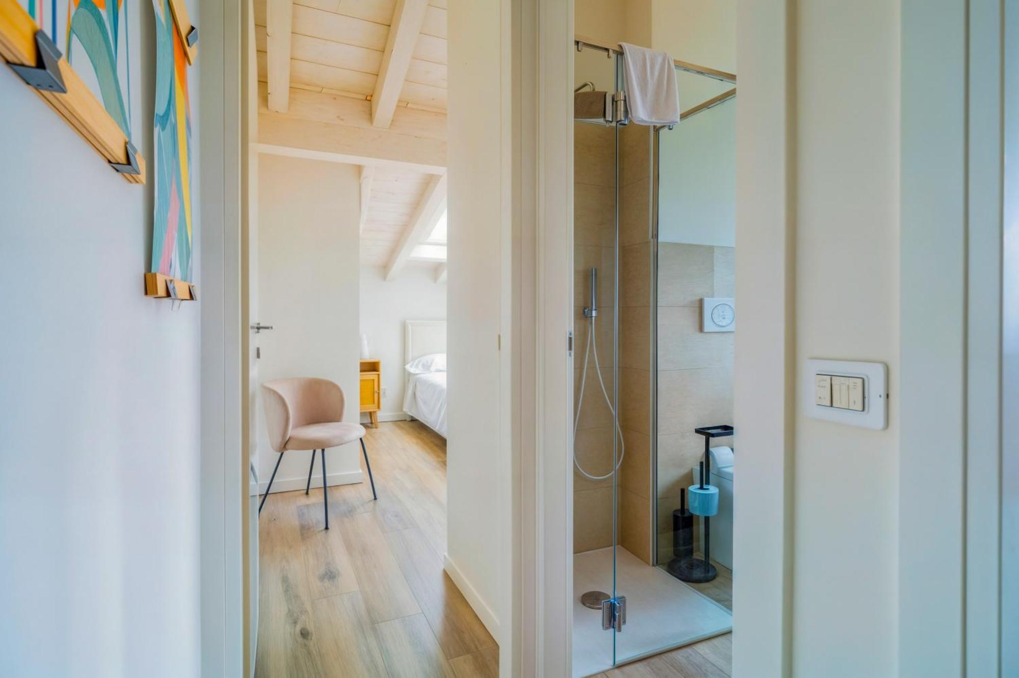 Penthouse Iseo View - Free Wi-fi And Private Parking Included Sale Marasino