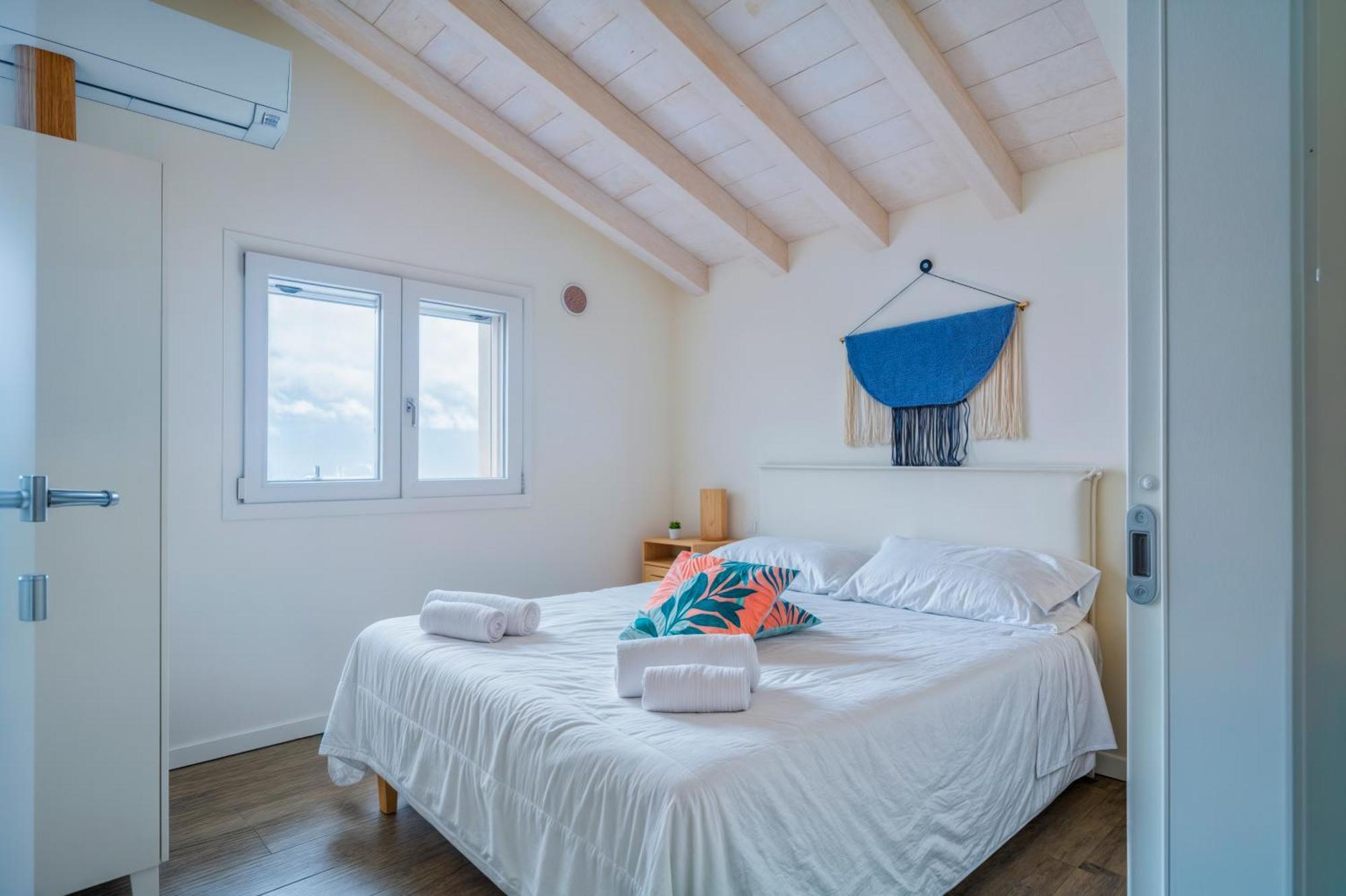 Penthouse Iseo View - Free Wi-fi And Private Parking Included Apartment