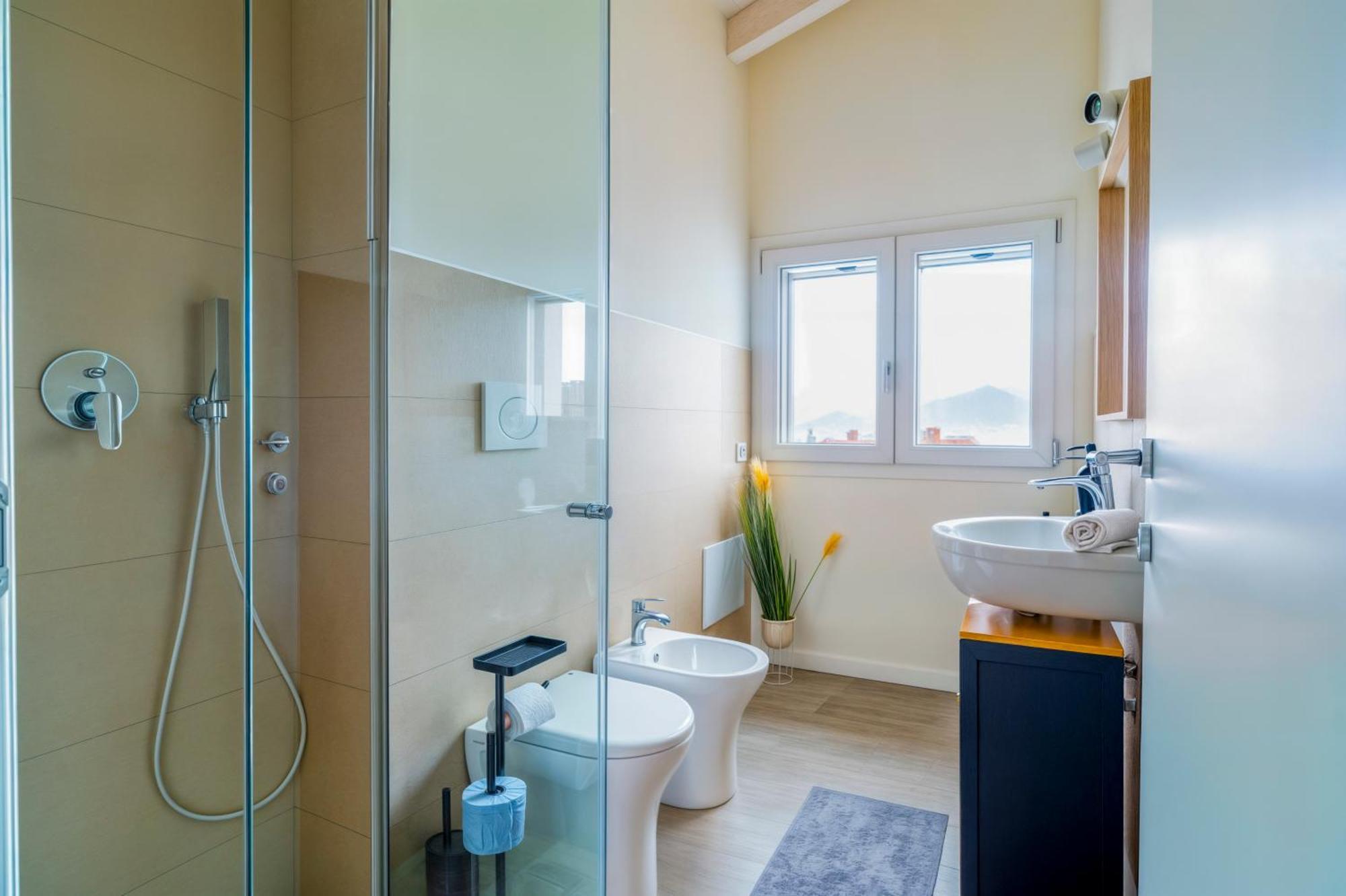 Penthouse Iseo View - Free Wi-fi And Private Parking Included *