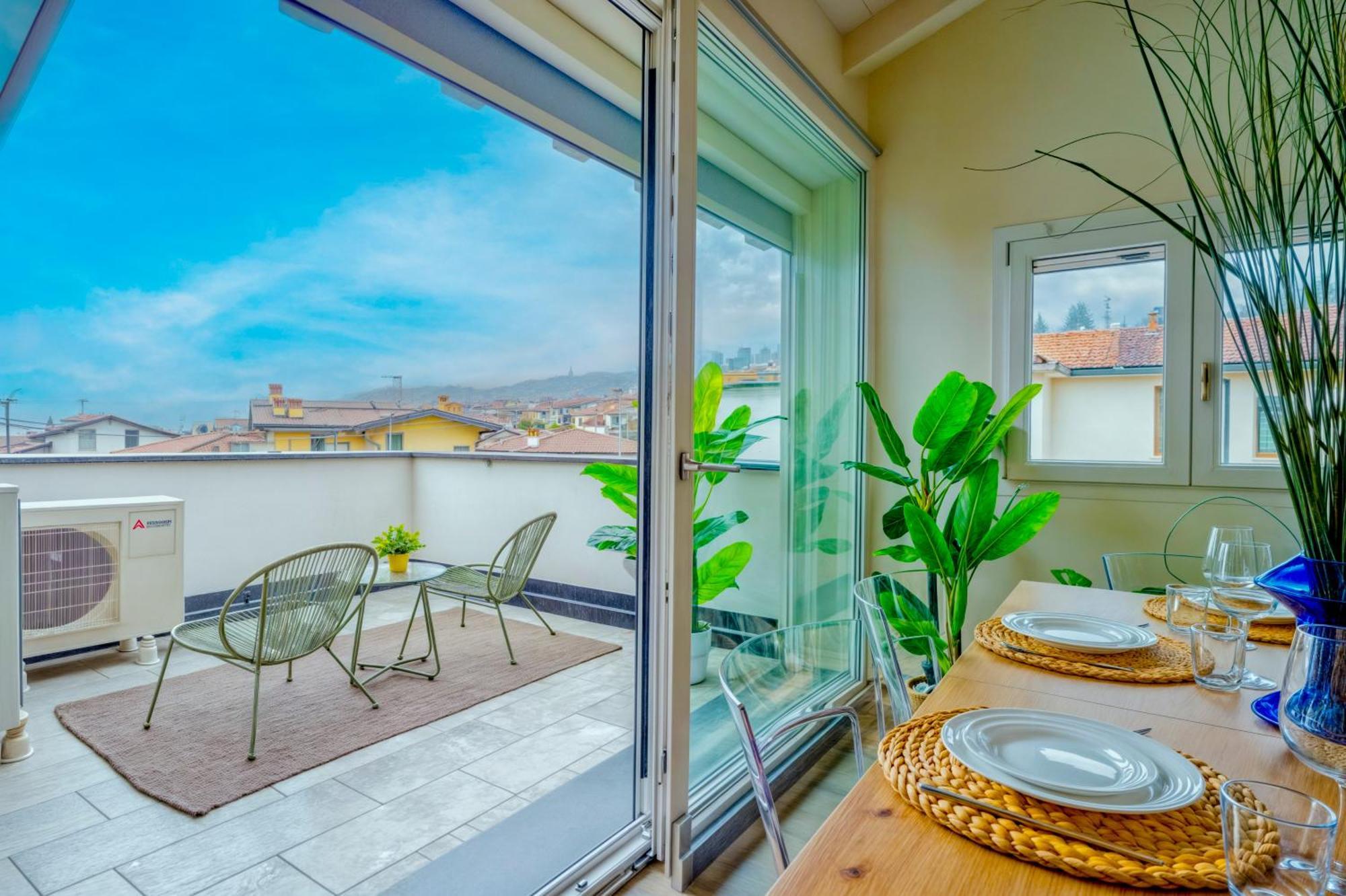 Penthouse Iseo View - Free Wi-fi And Private Parking Included Apartment Sale Marasino